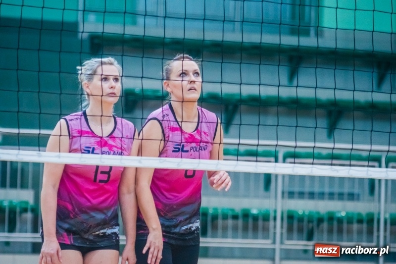 Zdjęcie w galerii na portalu naszraciborz.pl: Pechowa III kolejka Raciborskiej Ligi Piłki Siatkowej wiadomości z regionu