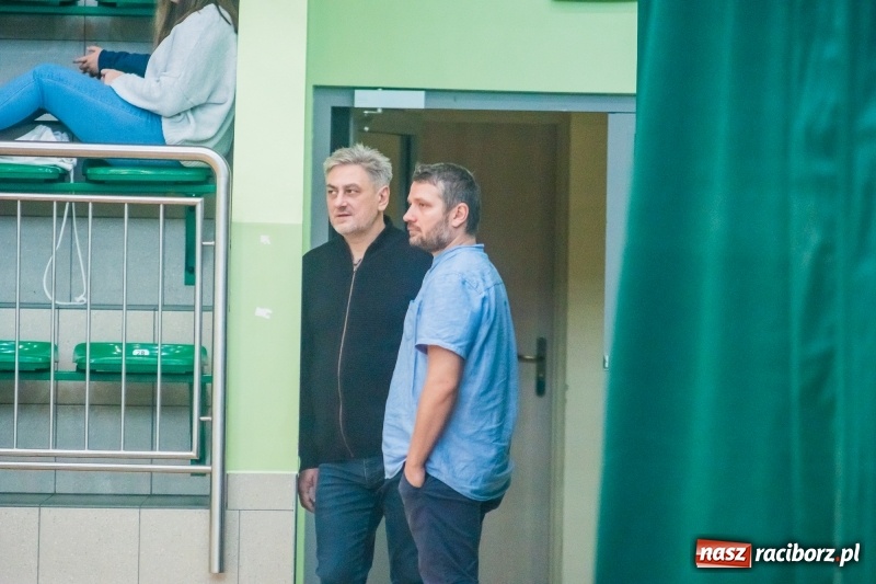 Zdjęcie w galerii na portalu naszraciborz.pl: Pechowa III kolejka Raciborskiej Ligi Piłki Siatkowej wiadomości z regionu