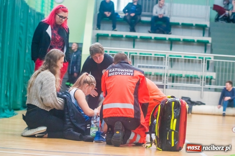 Zdjęcie w galerii na portalu naszraciborz.pl: Pechowa III kolejka Raciborskiej Ligi Piłki Siatkowej wiadomości z regionu