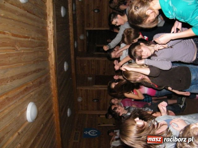 Zdjęcie w galerii na portalu naszraciborz.pl: Węgrzy odwiedzili Gimnazjum nr 5 wiadomości z regionu