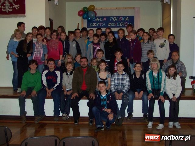 Zdjęcie w galerii na portalu naszraciborz.pl: Węgrzy odwiedzili Gimnazjum nr 5 wiadomości z regionu