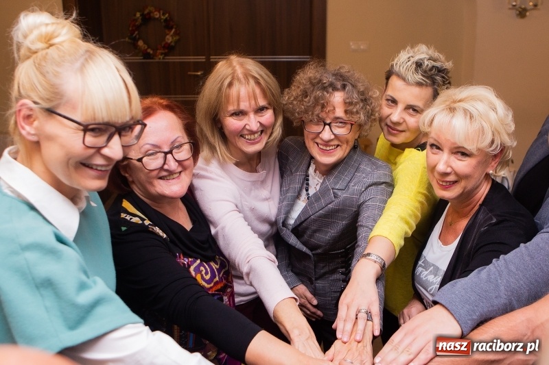 Zdjęcie w galerii na portalu naszraciborz.pl: Łączy nas Racibórz - wieczór wyborczy w Zajeździe Biskupim  wiadomości z regionu