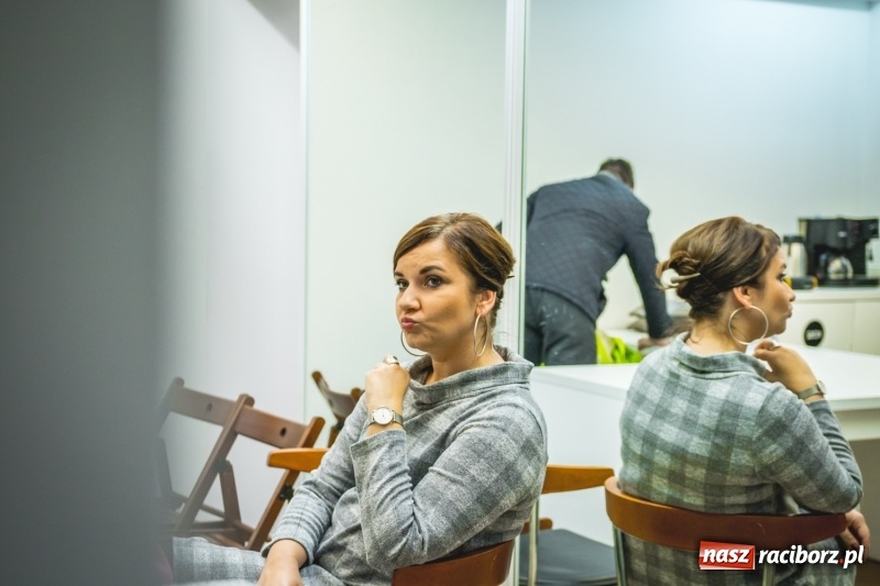 Zdjęcie w galerii na portalu naszraciborz.pl: Komitet Michała Fity na wieczorze przy Ocickiej  wiadomości z regionu