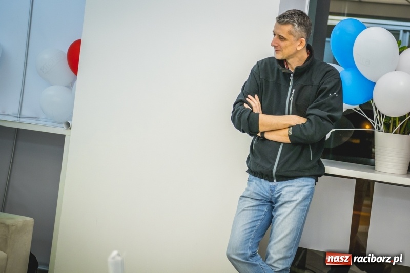 Zdjęcie w galerii na portalu naszraciborz.pl: Komitet Michała Fity na wieczorze przy Ocickiej  wiadomości z regionu