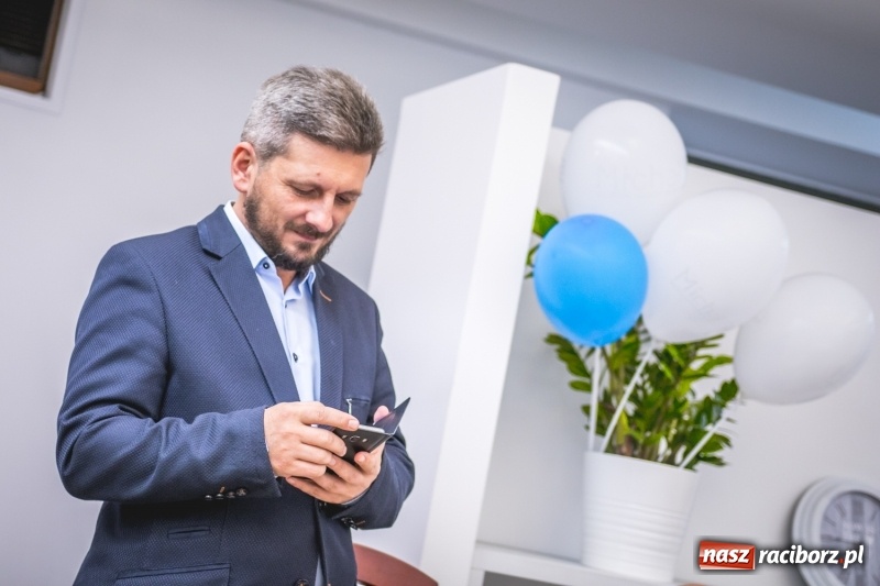 Zdjęcie w galerii na portalu naszraciborz.pl: Komitet Michała Fity na wieczorze przy Ocickiej  wiadomości z regionu