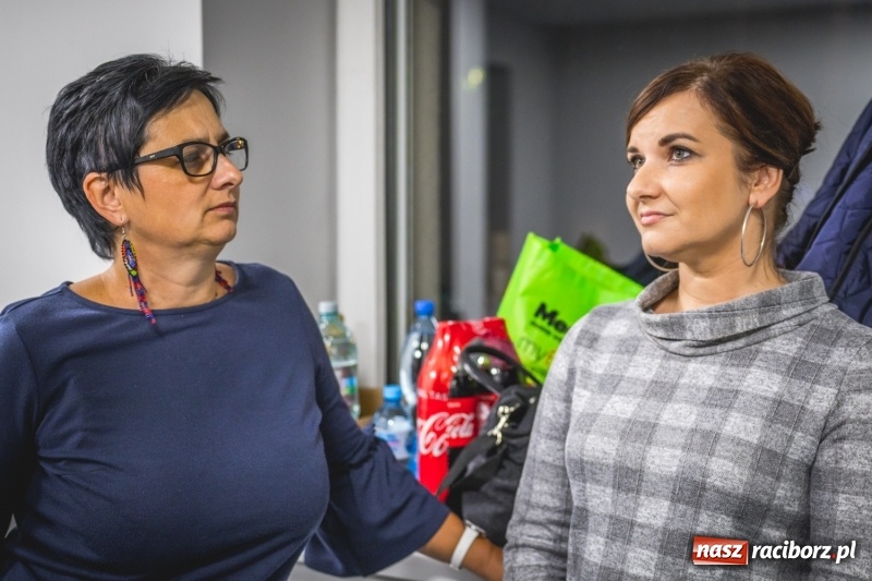 Zdjęcie w galerii na portalu naszraciborz.pl: Komitet Michała Fity na wieczorze przy Ocickiej  wiadomości z regionu