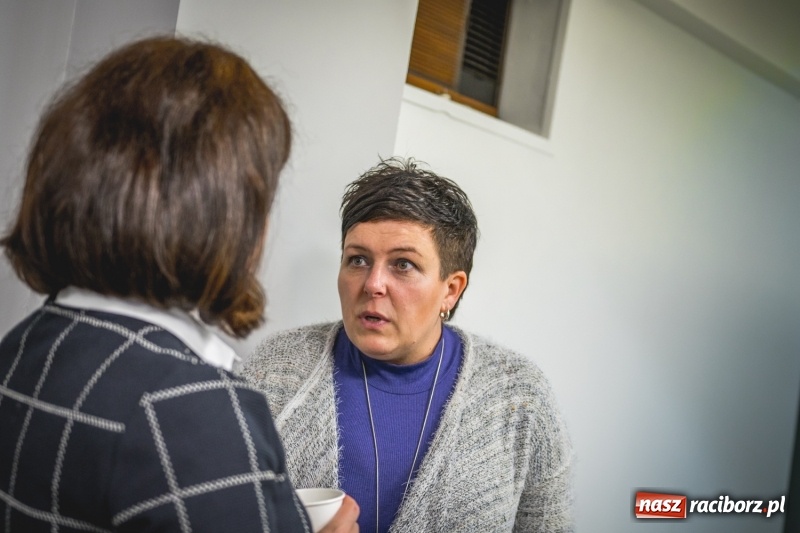 Zdjęcie w galerii na portalu naszraciborz.pl: Komitet Michała Fity na wieczorze przy Ocickiej  wiadomości z regionu