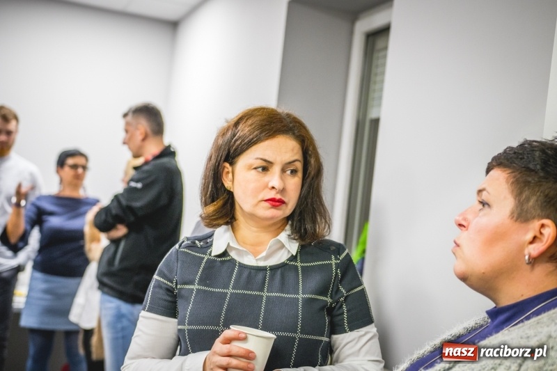 Zdjęcie w galerii na portalu naszraciborz.pl: Komitet Michała Fity na wieczorze przy Ocickiej  wiadomości z regionu