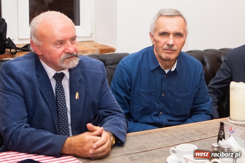 Zdjęcie w galerii na portalu naszraciborz.pl: Wieczór wyborczy Dariusza Polowego w Browarze Rynek  wiadomości z regionu