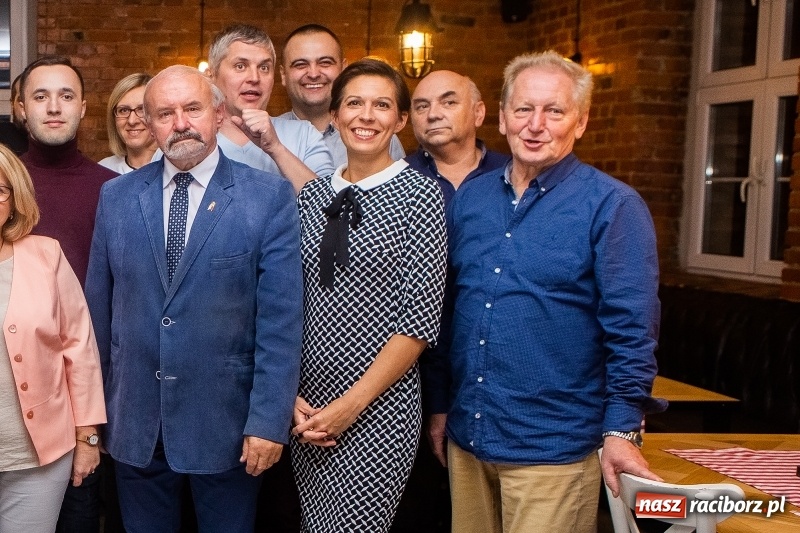 Zdjęcie w galerii na portalu naszraciborz.pl: Wieczór wyborczy Dariusza Polowego w Browarze Rynek  wiadomości z regionu