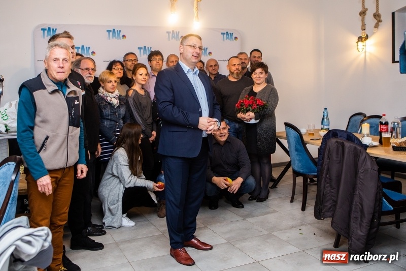 Zdjęcie w galerii na portalu naszraciborz.pl: Robert Myśliwy wybrał Dwa Wiosła nad Odrą wiadomości z regionu