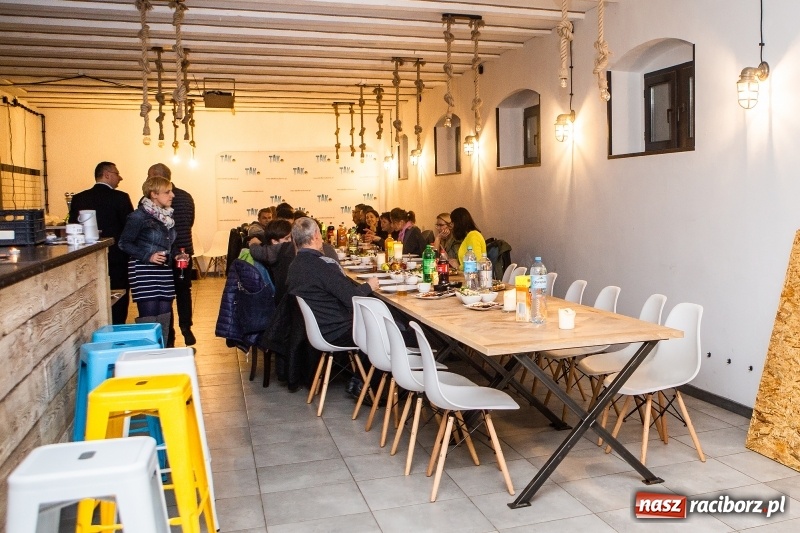 Zdjęcie w galerii na portalu naszraciborz.pl: Robert Myśliwy wybrał Dwa Wiosła nad Odrą wiadomości z regionu