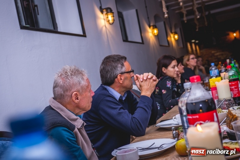 Zdjęcie w galerii na portalu naszraciborz.pl: Robert Myśliwy wybrał Dwa Wiosła nad Odrą wiadomości z regionu