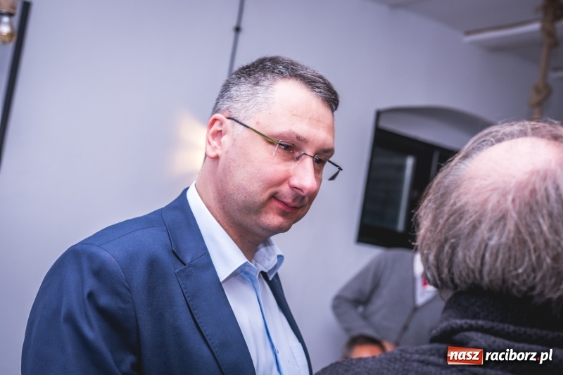 Zdjęcie w galerii na portalu naszraciborz.pl: Robert Myśliwy wybrał Dwa Wiosła nad Odrą wiadomości z regionu