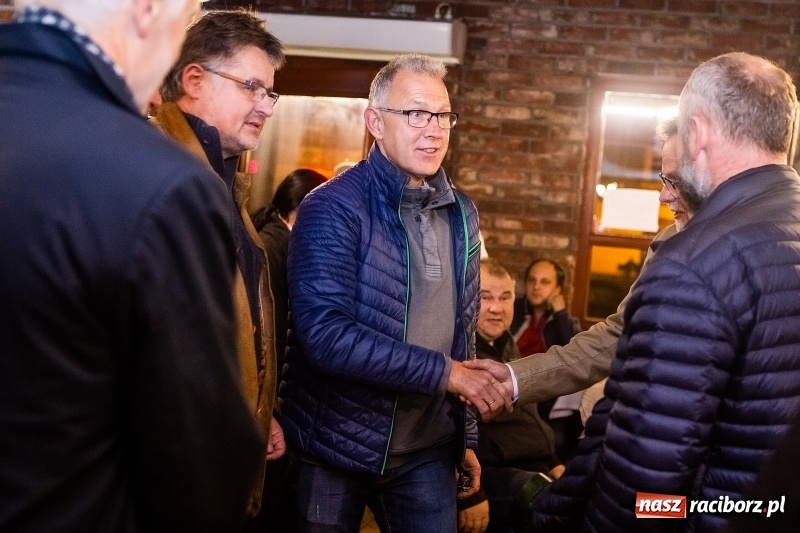 Zdjęcie w galerii na portalu naszraciborz.pl: Mirosław Lenk i jego kandydaci zebrali się w Romie wiadomości z regionu