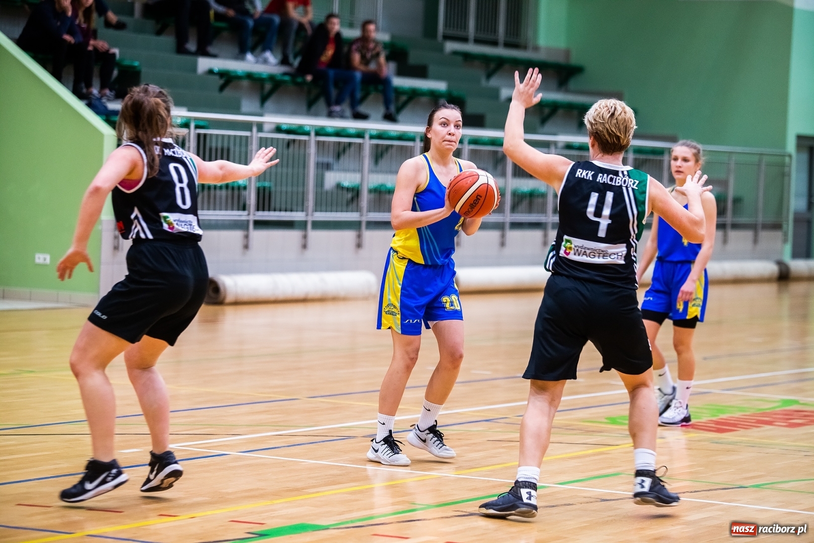 Zdjęcie w galerii na portalu naszraciborz.pl: Trzecia porażka koszykarek RKK AZS Racibórz wiadomości z regionu