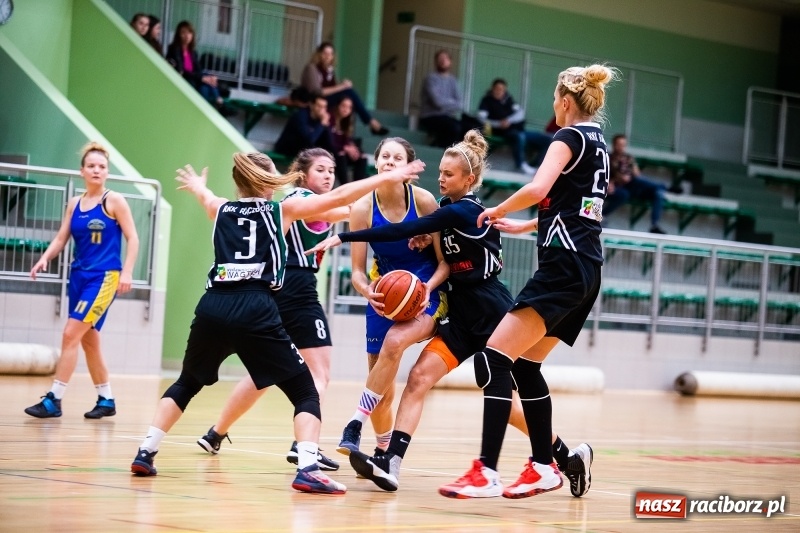 Zdjęcie w galerii na portalu naszraciborz.pl: Trzecia porażka koszykarek RKK AZS Racibórz wiadomości z regionu
