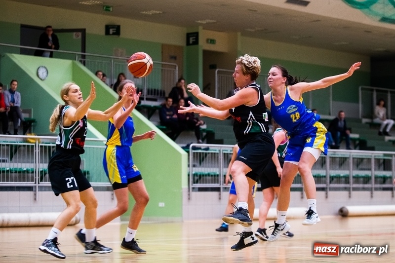 Zdjęcie w galerii na portalu naszraciborz.pl: Trzecia porażka koszykarek RKK AZS Racibórz wiadomości z regionu