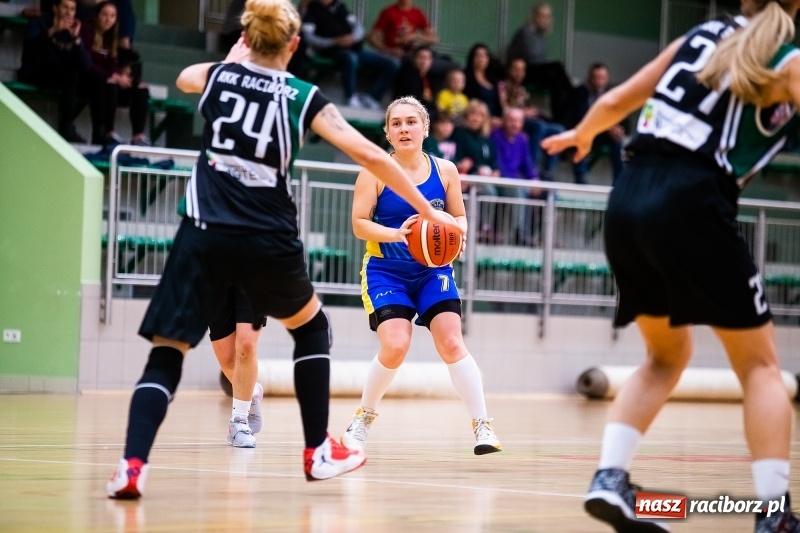 Zdjęcie w galerii na portalu naszraciborz.pl: Trzecia porażka koszykarek RKK AZS Racibórz wiadomości z regionu
