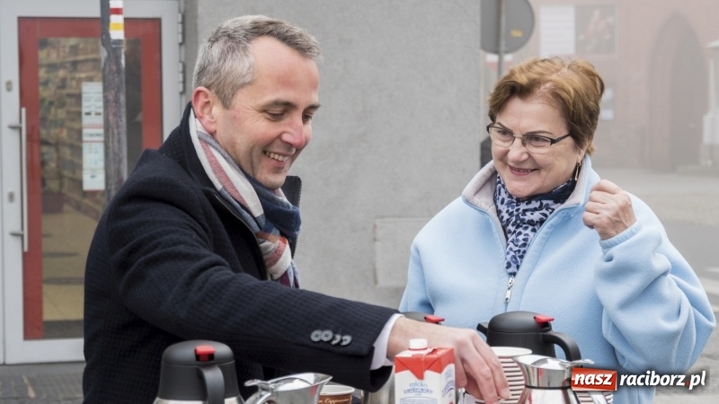 Zdjęcie w galerii na portalu naszraciborz.pl: Dariusz Polowy przekonuje, że Racibórz chce zmiany. Chciałby debaty, ale uczciwej  wiadomości z regionu
