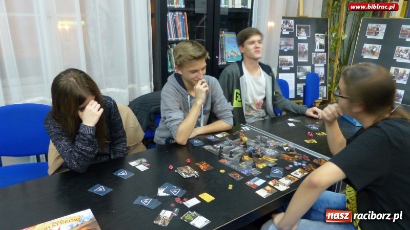 Zdjęcie w galerii na portalu naszraciborz.pl: Kolejny maraton planszówek w raciborskiej bibliotece za nami wiadomości z regionu