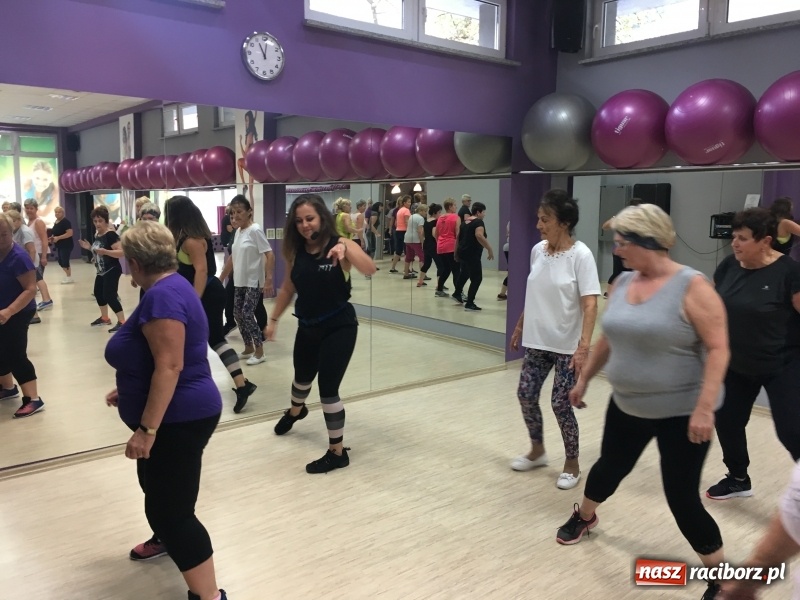 Zdjęcie w galerii na portalu naszraciborz.pl: Europejski dzień seniora- ćwiczyć i tańczyć można w każdym wieku wiadomości z regionu