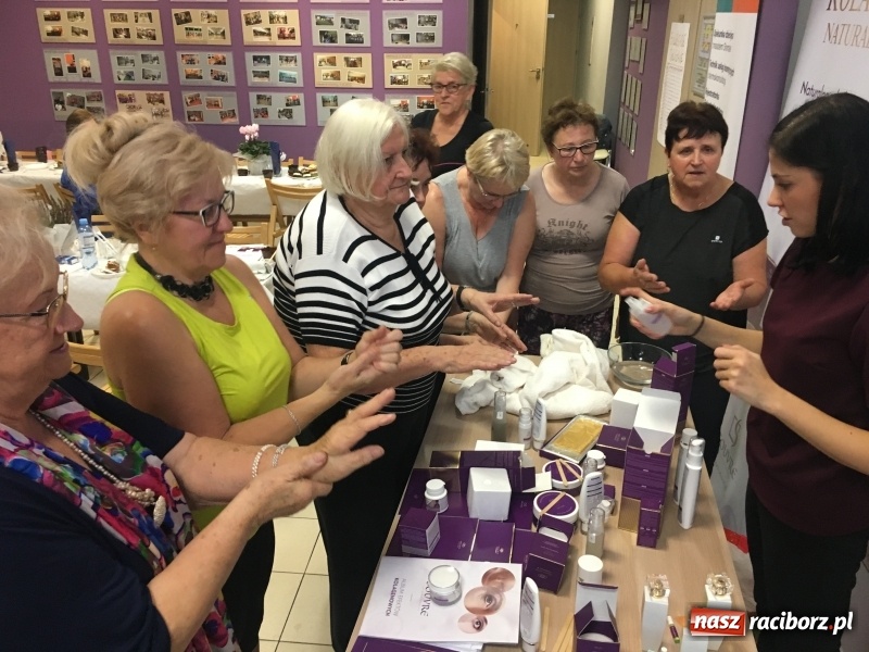 Zdjęcie w galerii na portalu naszraciborz.pl: Europejski dzień seniora- ćwiczyć i tańczyć można w każdym wieku wiadomości z regionu