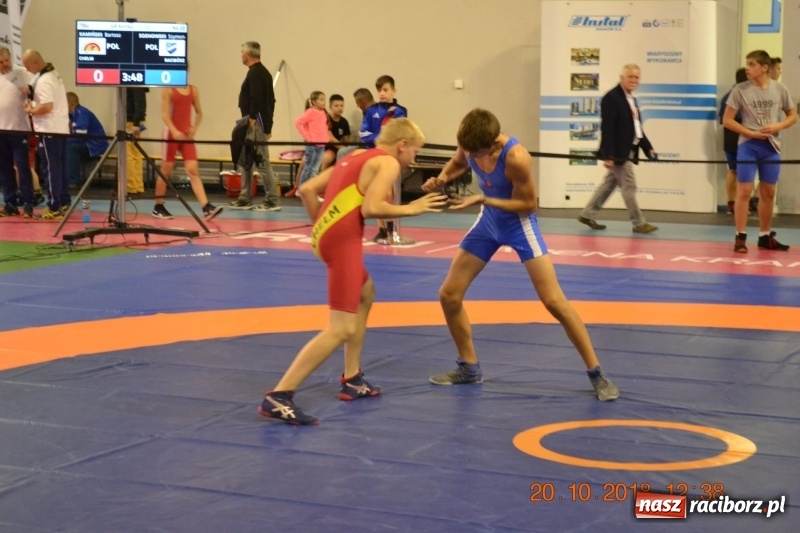 Zdjęcie w galerii na portalu naszraciborz.pl: Zapaśnicy raciborskiej Unii z sukcesami na zawodach w Krakowie  wiadomości z regionu