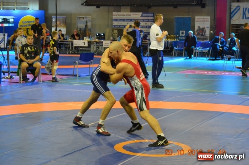 Zdjęcie w galerii na portalu naszraciborz.pl: Zapaśnicy raciborskiej Unii z sukcesami na zawodach w Krakowie  wiadomości z regionu