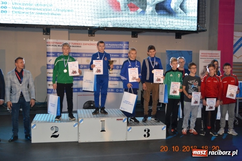 Zdjęcie w galerii na portalu naszraciborz.pl: Zapaśnicy raciborskiej Unii z sukcesami na zawodach w Krakowie  wiadomości z regionu