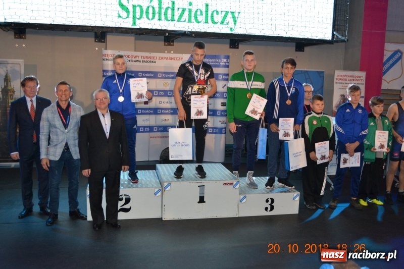 Zdjęcie w galerii na portalu naszraciborz.pl: Zapaśnicy raciborskiej Unii z sukcesami na zawodach w Krakowie  wiadomości z regionu