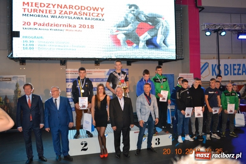 Zdjęcie w galerii na portalu naszraciborz.pl: Zapaśnicy raciborskiej Unii z sukcesami na zawodach w Krakowie  wiadomości z regionu