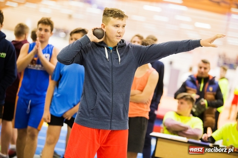 Zdjęcie w galerii na portalu naszraciborz.pl: Halowe Mistrzostwa Raciborza w lekkiej atletyce wiadomości z regionu