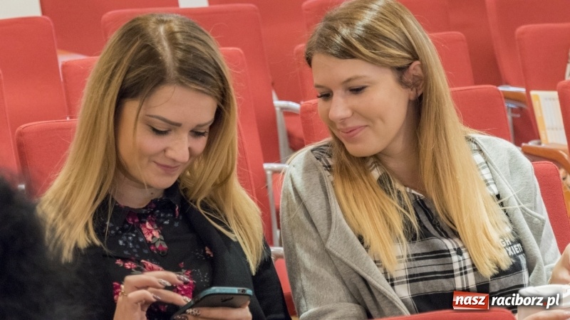 Zdjęcie w galerii na portalu naszraciborz.pl: Autyzm. Codzienność… Sytuacje społeczne - konferencja na zamku  wiadomości z regionu