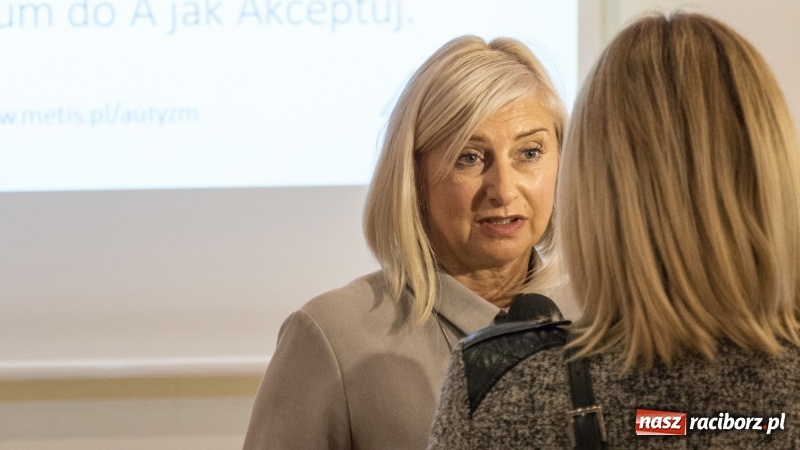 Zdjęcie w galerii na portalu naszraciborz.pl: Autyzm. Codzienność… Sytuacje społeczne - konferencja na zamku  wiadomości z regionu