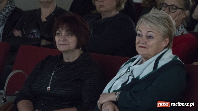 Zdjęcie w galerii na portalu naszraciborz.pl: Autyzm. Codzienność… Sytuacje społeczne - konferencja na zamku  wiadomości z regionu