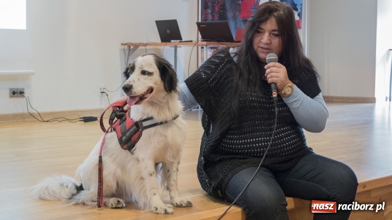 Zdjęcie w galerii na portalu naszraciborz.pl: Autyzm. Codzienność… Sytuacje społeczne - konferencja na zamku  wiadomości z regionu