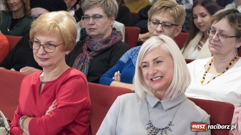 Zdjęcie w galerii na portalu naszraciborz.pl: Autyzm. Codzienność… Sytuacje społeczne - konferencja na zamku  wiadomości z regionu