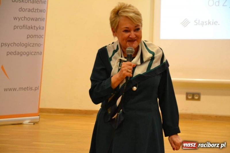 Zdjęcie w galerii na portalu naszraciborz.pl: Autyzm. Codzienność… Sytuacje społeczne - konferencja na zamku  wiadomości z regionu