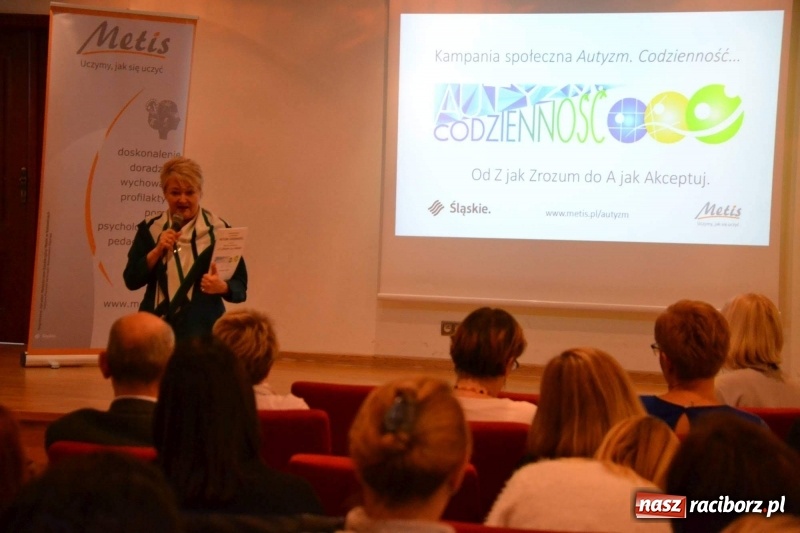 Zdjęcie w galerii na portalu naszraciborz.pl: Autyzm. Codzienność… Sytuacje społeczne - konferencja na zamku  wiadomości z regionu