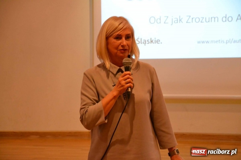 Zdjęcie w galerii na portalu naszraciborz.pl: Autyzm. Codzienność… Sytuacje społeczne - konferencja na zamku  wiadomości z regionu