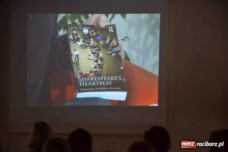 Zdjęcie w galerii na portalu naszraciborz.pl: Autyzm. Codzienność… Sytuacje społeczne - konferencja na zamku  wiadomości z regionu