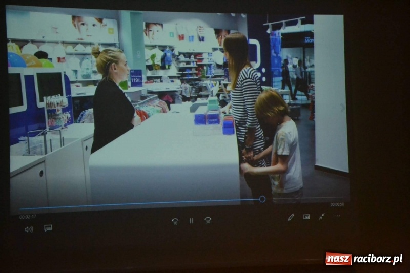 Zdjęcie w galerii na portalu naszraciborz.pl: Autyzm. Codzienność… Sytuacje społeczne - konferencja na zamku  wiadomości z regionu