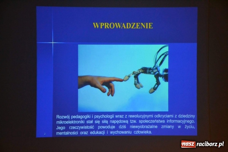 Zdjęcie w galerii na portalu naszraciborz.pl: Autyzm. Codzienność… Sytuacje społeczne - konferencja na zamku  wiadomości z regionu