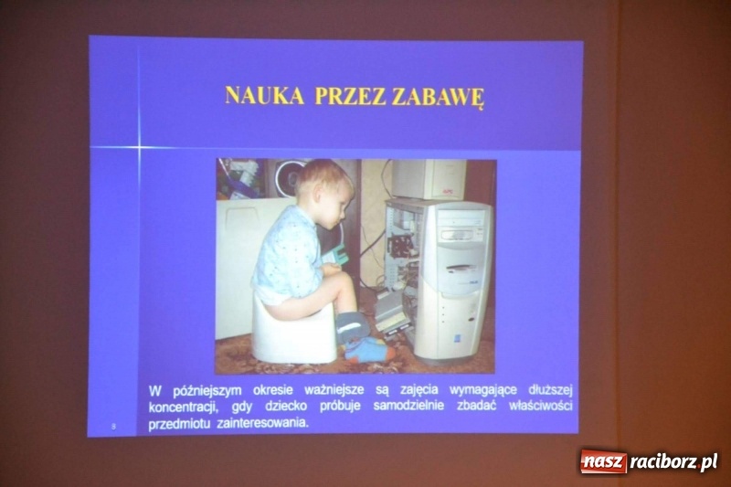 Zdjęcie w galerii na portalu naszraciborz.pl: Autyzm. Codzienność… Sytuacje społeczne - konferencja na zamku  wiadomości z regionu