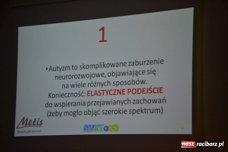 Zdjęcie w galerii na portalu naszraciborz.pl: Autyzm. Codzienność… Sytuacje społeczne - konferencja na zamku  wiadomości z regionu
