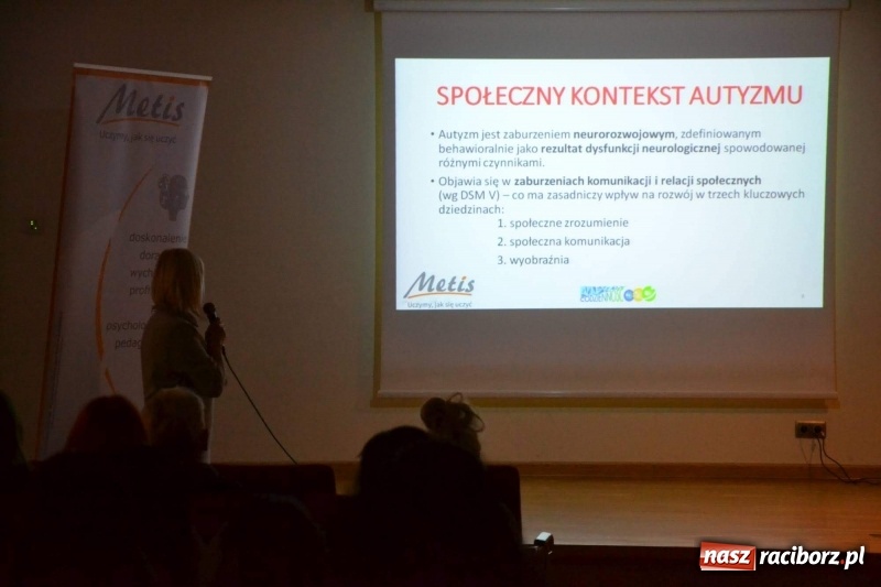 Zdjęcie w galerii na portalu naszraciborz.pl: Autyzm. Codzienność… Sytuacje społeczne - konferencja na zamku  wiadomości z regionu