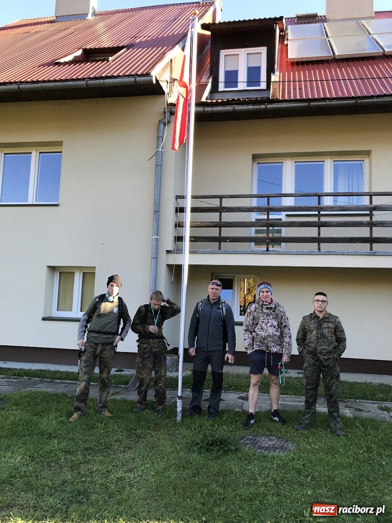 Zdjęcie w galerii na portalu naszraciborz.pl: Wolontariusze z Raciborza w Bieszczadach wiadomości z regionu