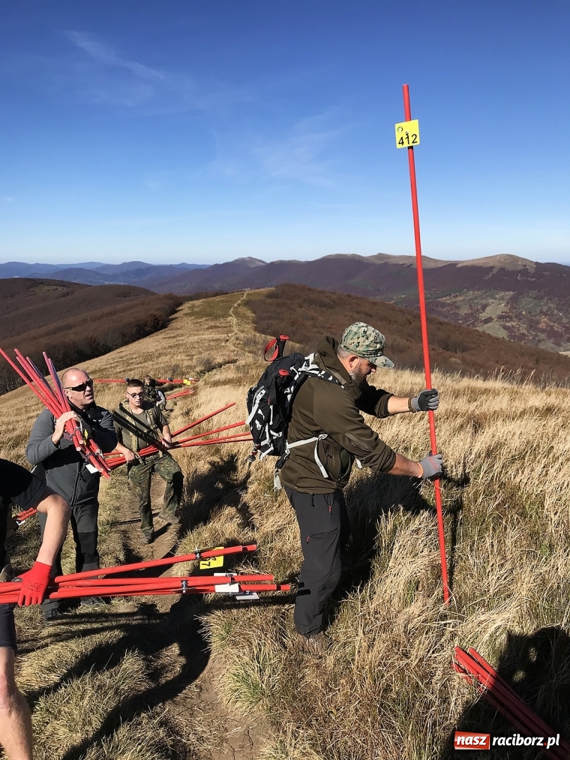 Zdjęcie w galerii na portalu naszraciborz.pl: Wolontariusze z Raciborza w Bieszczadach wiadomości z regionu