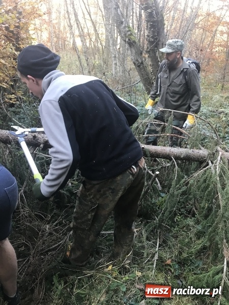 Zdjęcie w galerii na portalu naszraciborz.pl: Wolontariusze z Raciborza w Bieszczadach wiadomości z regionu